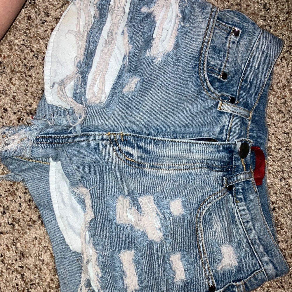 Small Signature 8 Jean shorts